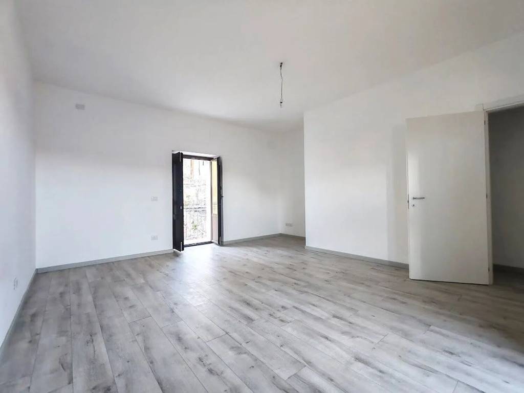 casa indipendente in vendita ad Aci Catena