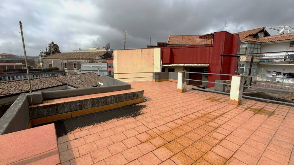 casa indipendente in vendita ad Aci Catena