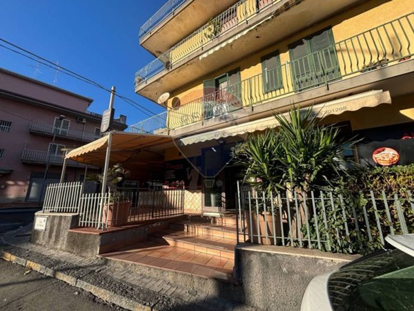 trivano in vendita ad Aci Catena