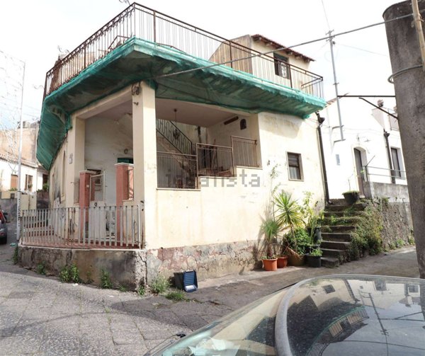 appartamento in vendita ad Aci Catena in zona San Nicolò