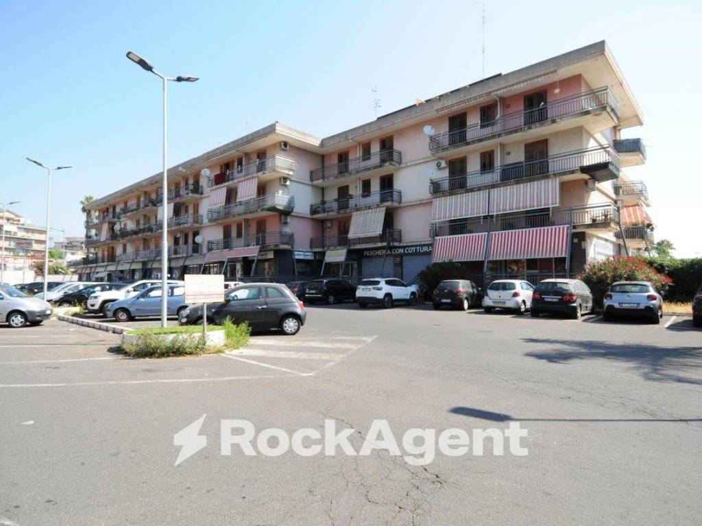 appartamento in vendita ad Aci Catena in zona San Nicolò