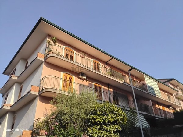 appartamento in vendita ad Aci Catena in zona Aci San Filippo