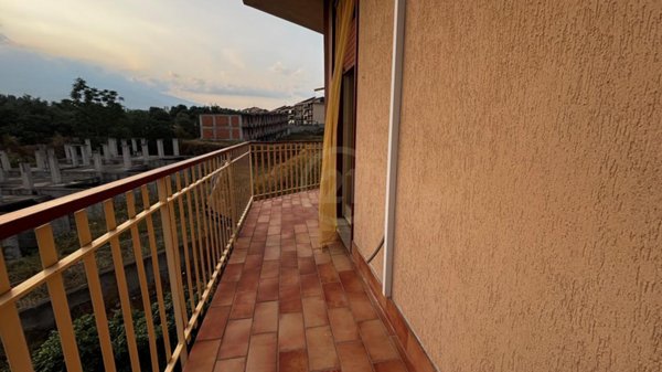 appartamento in vendita ad Aci Catena