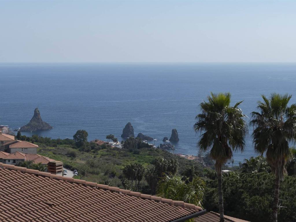 casa indipendente in vendita ad Aci Catena