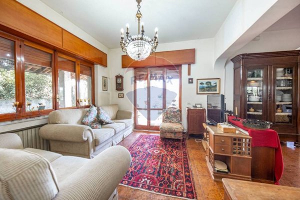 casa indipendente in vendita ad Aci Catena