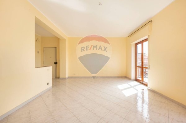 appartamento in vendita ad Aci Catena