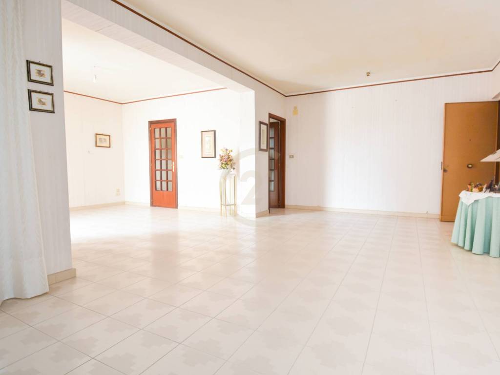 appartamento in vendita ad Aci Catena