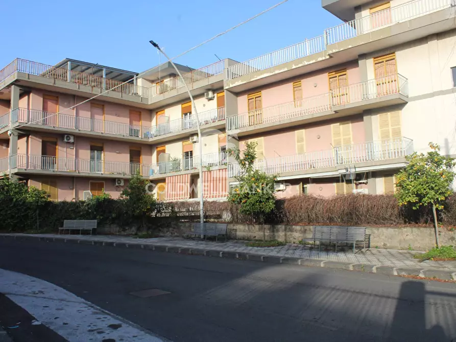 appartamento in vendita ad Aci Catena
