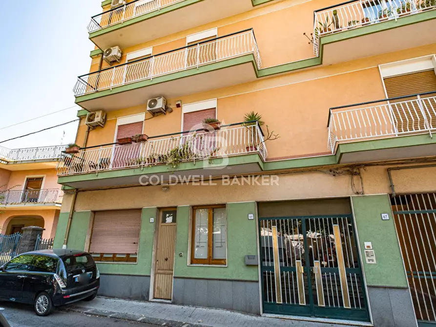 appartamento in vendita ad Aci Catena