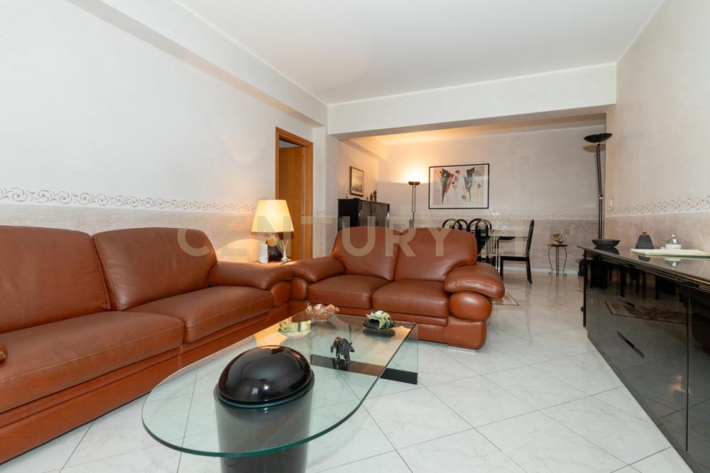 appartamento in vendita ad Aci Catena in zona Aci San Filippo