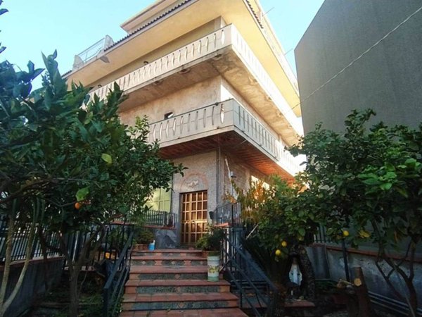 appartamento in vendita ad Aci Catena