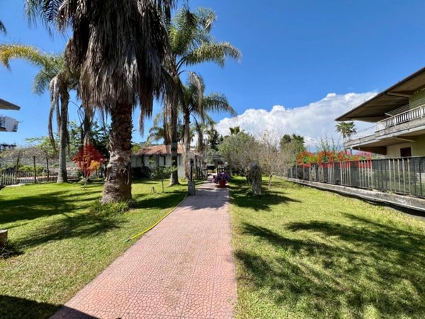 appartamento in vendita ad Aci Catena in zona San Nicolò