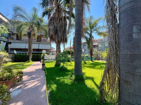 appartamento in vendita ad Aci Catena in zona San Nicolò