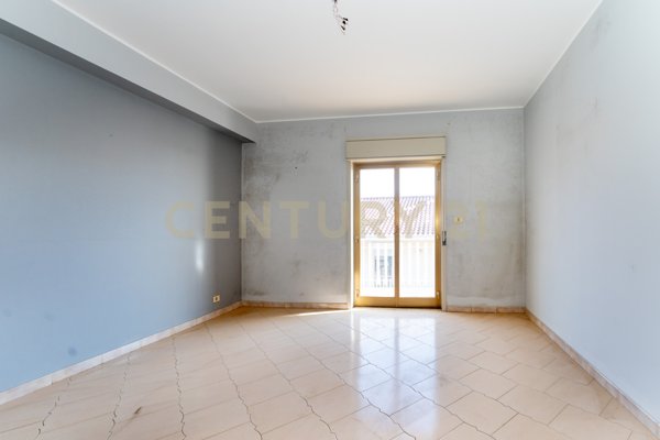 appartamento in vendita ad Aci Catena