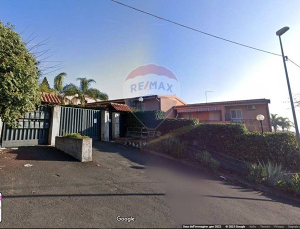 appartamento in vendita ad Aci Catena