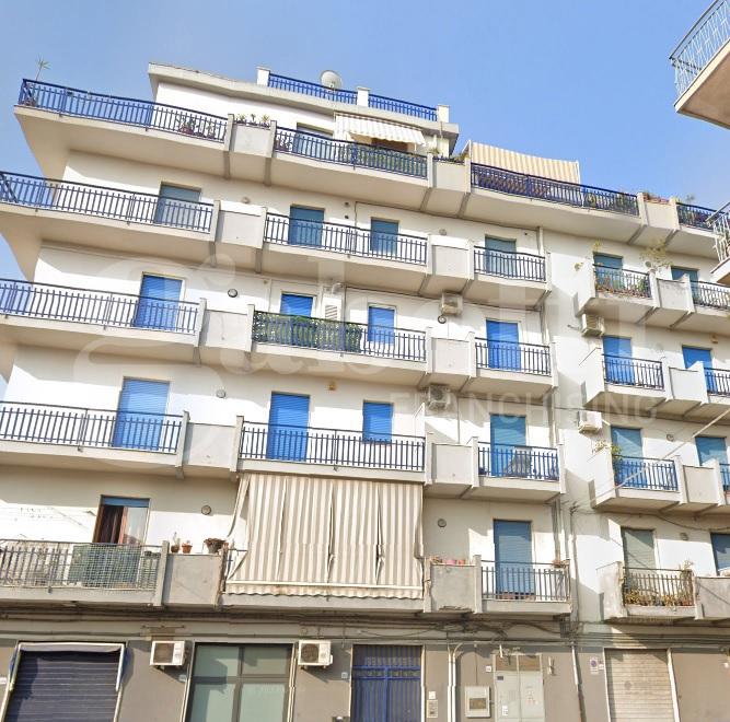 appartamento in vendita ad Aci Catena
