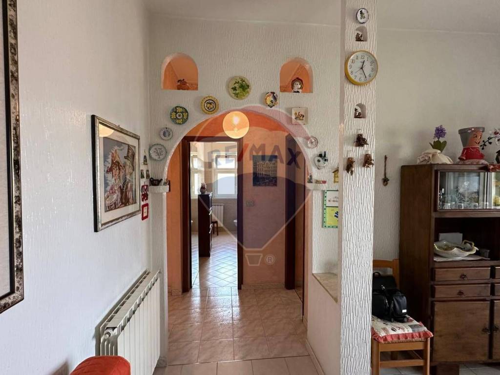 appartamento in vendita ad Aci Catena