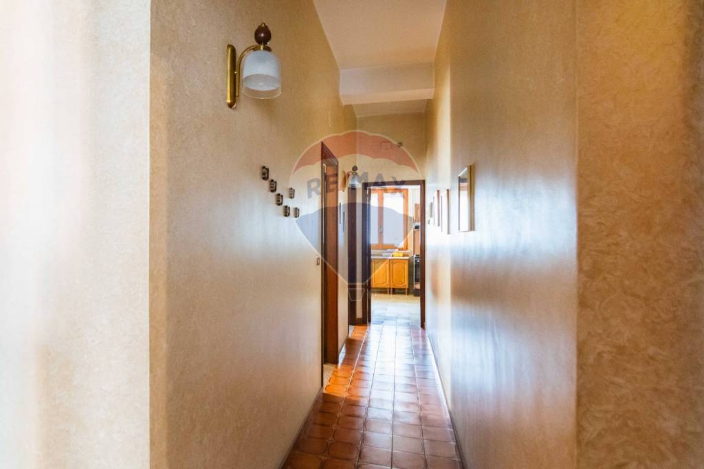 appartamento in vendita ad Aci Catena