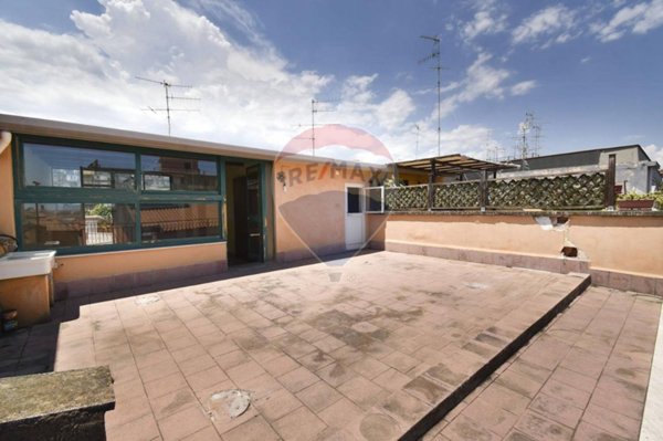 appartamento in vendita ad Aci Catena