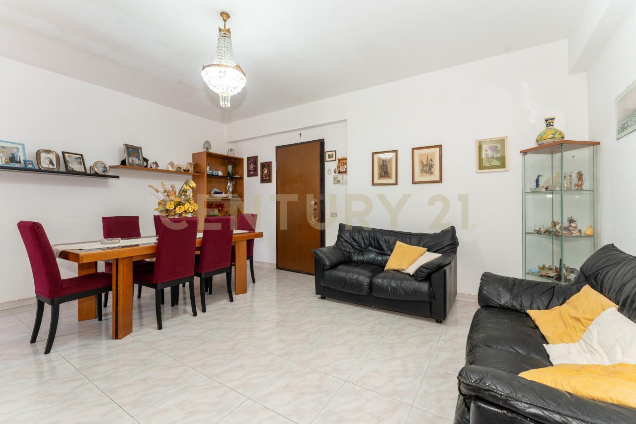 appartamento in vendita ad Aci Catena in zona San Nicolò