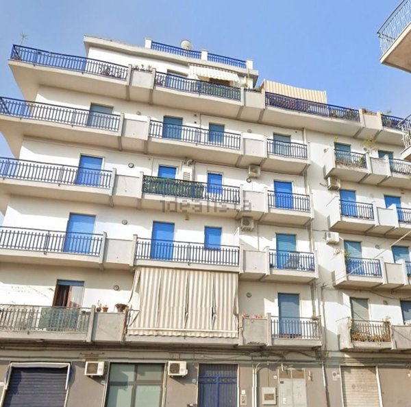 appartamento in vendita ad Aci Catena