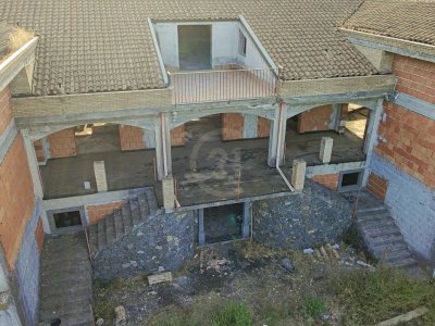 casa indipendente in vendita ad Aci Catena