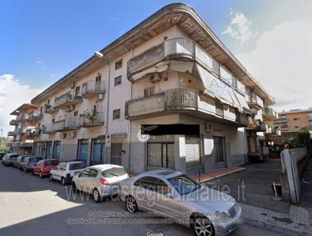 pentavano in vendita ad Aci Catena