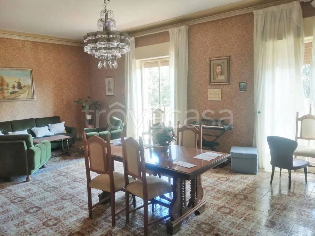 appartamento in vendita ad Aci Catena