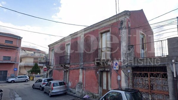 appartamento in vendita ad Aci Catena