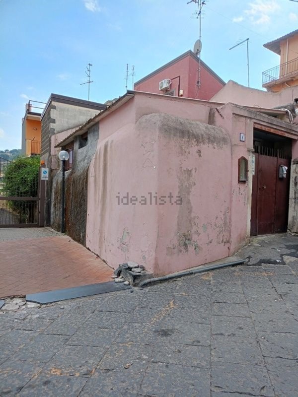 appartamento in vendita ad Aci Catena in zona San Nicolò