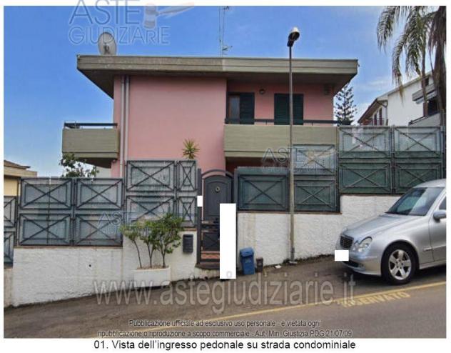 casa indipendente in vendita ad Aci Catena in zona Vampolieri