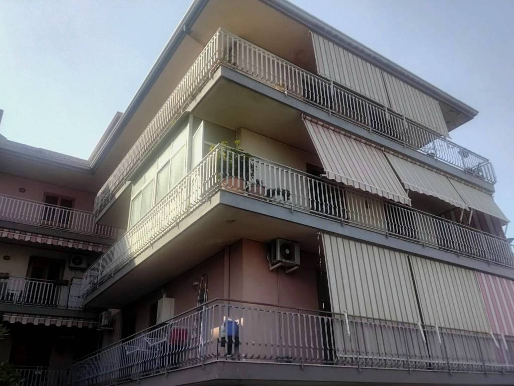 appartamento in vendita ad Aci Catena in zona San Nicolò