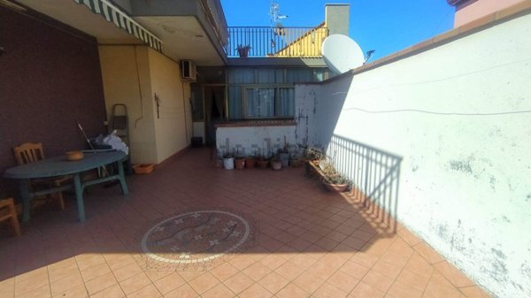 appartamento in vendita ad Aci Catena