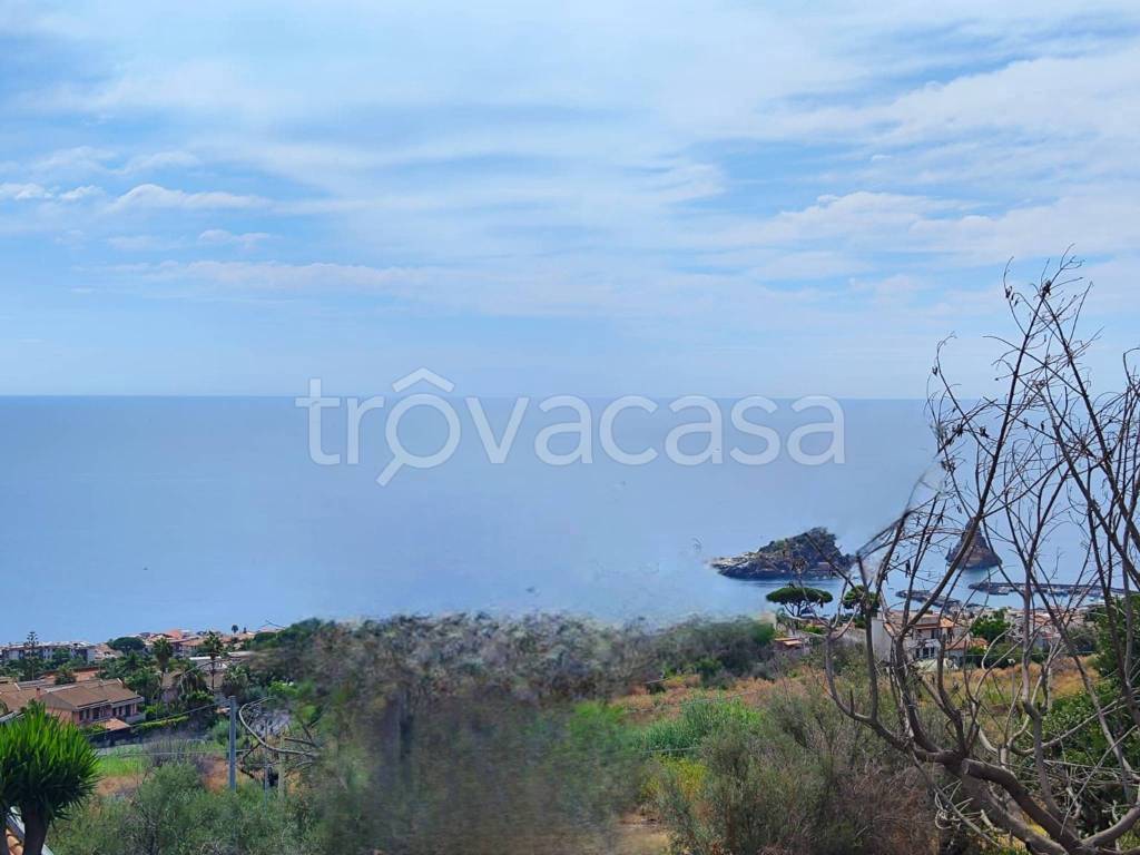 casa indipendente in vendita ad Aci Catena