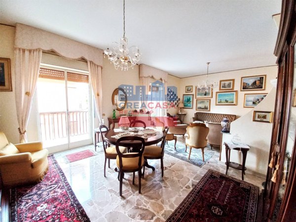 appartamento in vendita ad Aci Catena