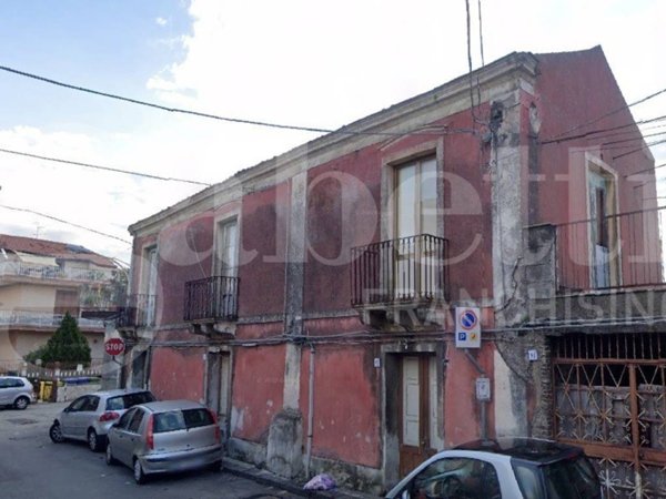 appartamento in vendita ad Aci Catena