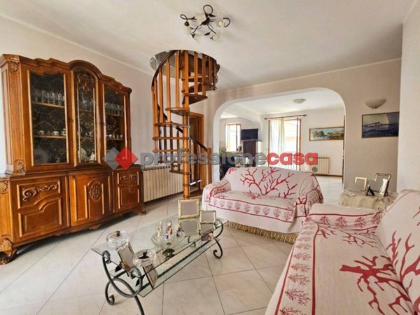 appartamento in vendita ad Aci Catena in zona San Nicolò