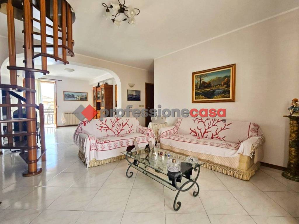 appartamento in vendita ad Aci Catena in zona San Nicolò