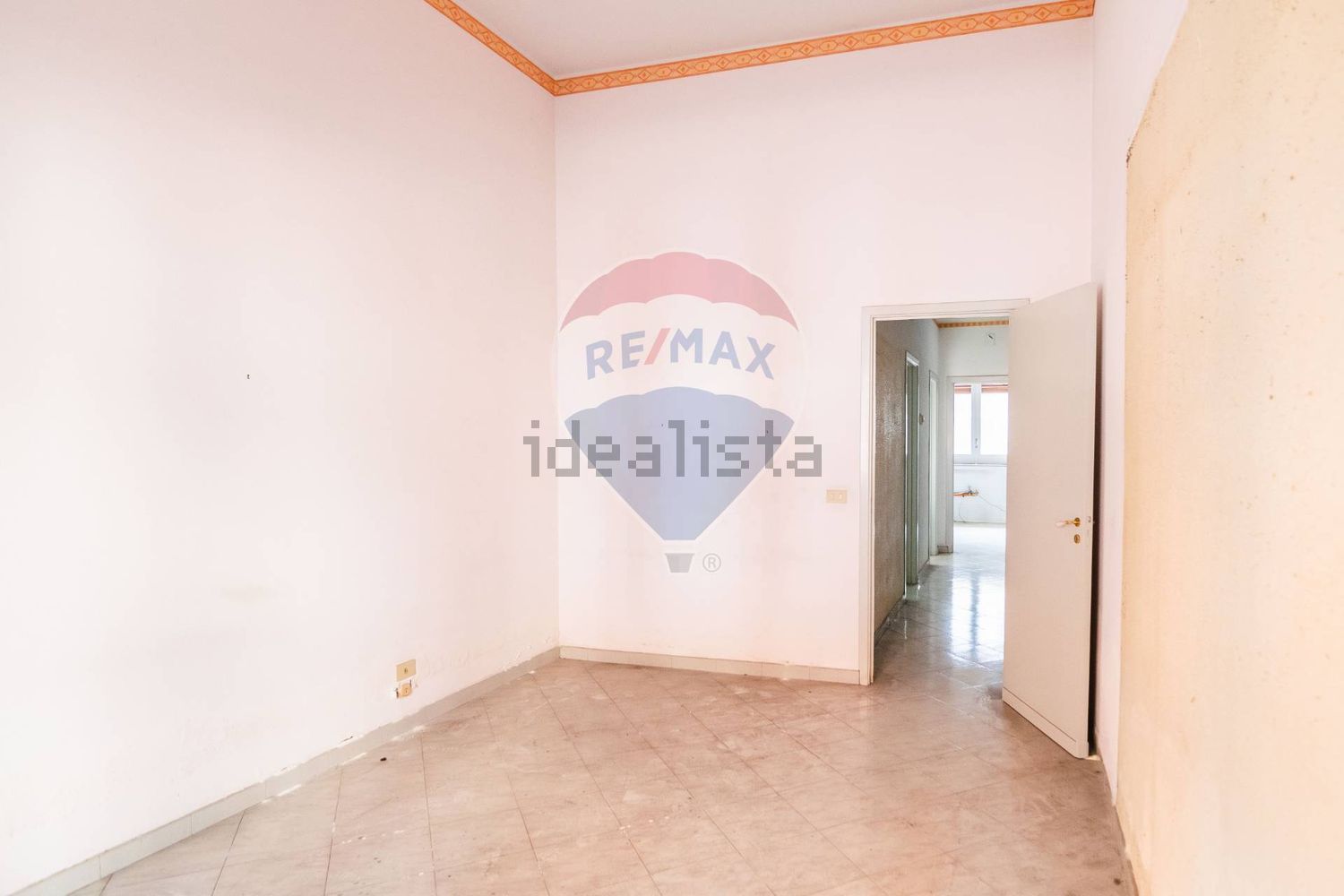 appartamento in vendita ad Aci Catena