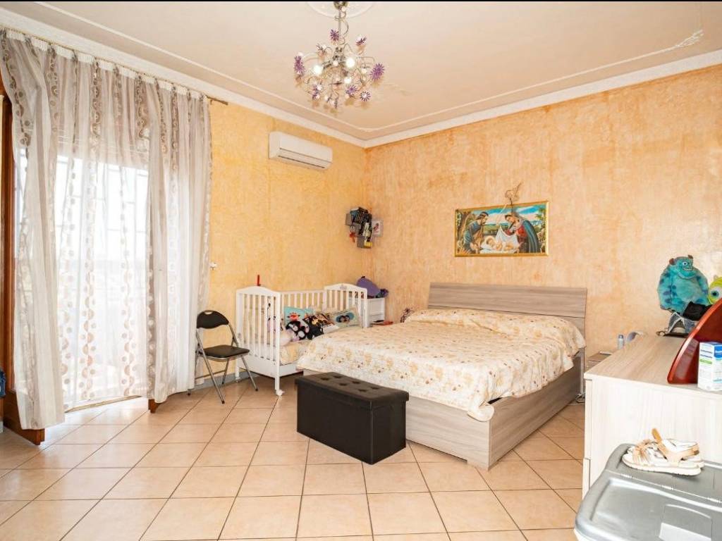 appartamento in vendita ad Aci Catena