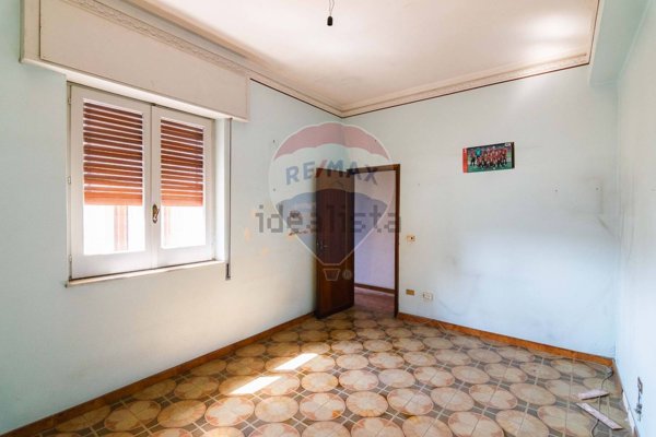 appartamento in vendita ad Aci Catena