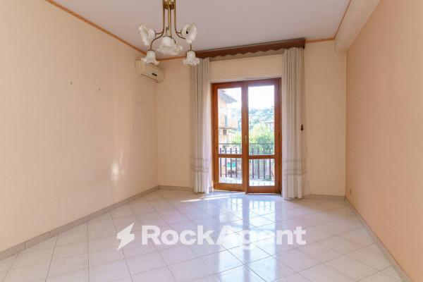 appartamento in vendita ad Aci Catena