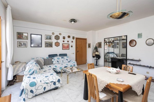 appartamento in vendita ad Aci Catena