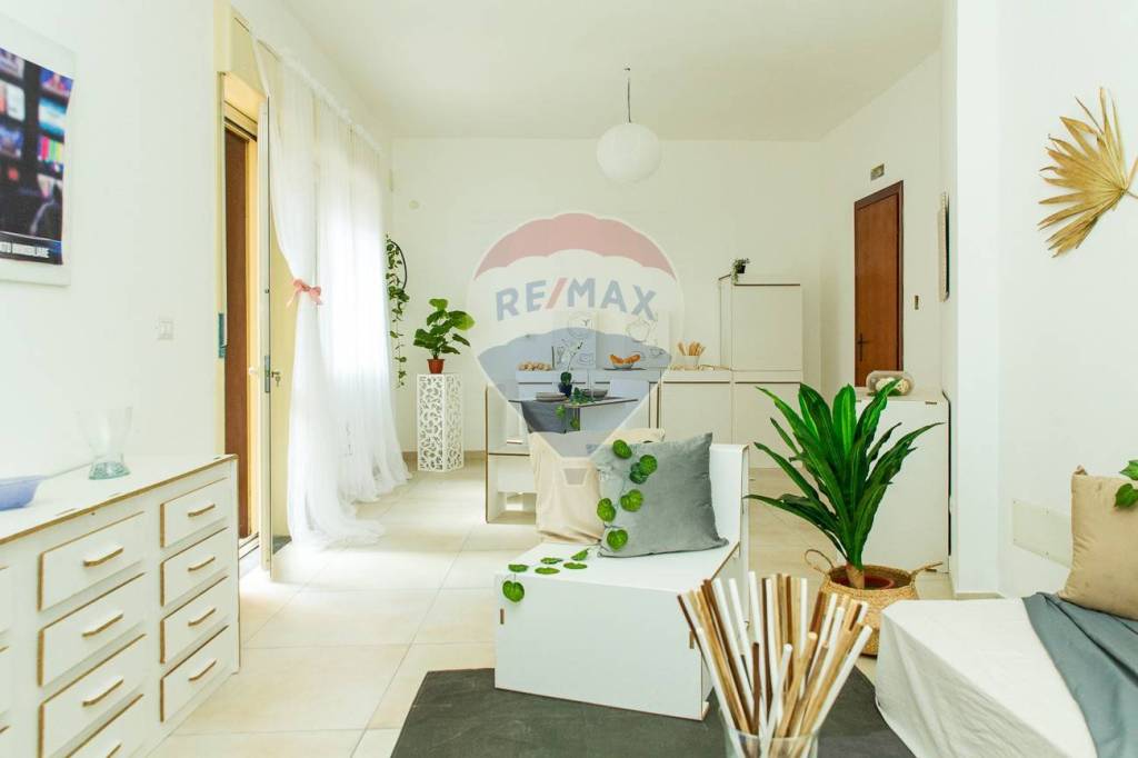 appartamento in vendita ad Aci Catena