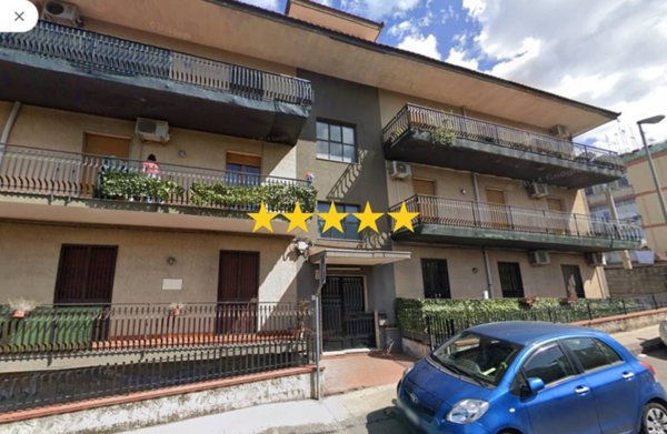 appartamento in vendita ad Aci Catena