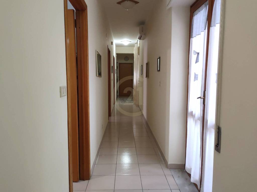 appartamento in vendita ad Aci Catena