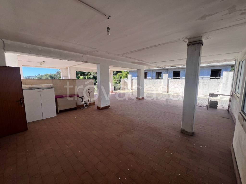 appartamento in vendita ad Aci Catena