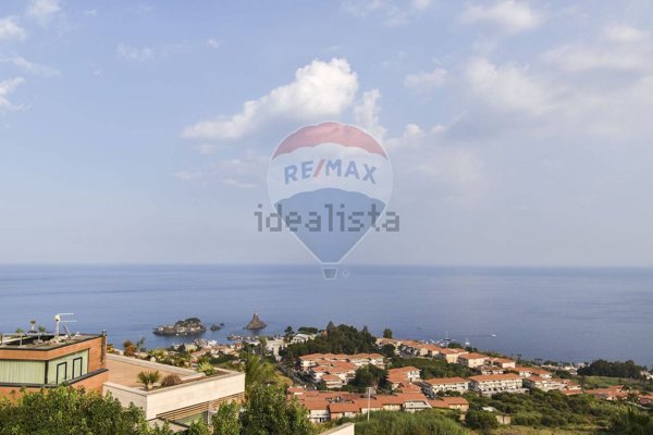 appartamento in vendita ad Aci Catena