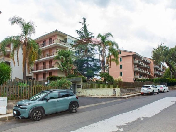 appartamento in vendita ad Aci Catena in zona San Nicolò