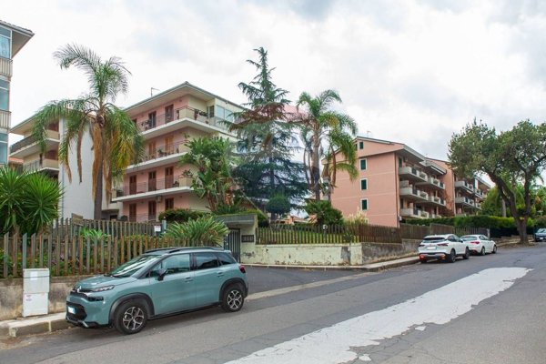 appartamento in vendita ad Aci Catena in zona San Nicolò